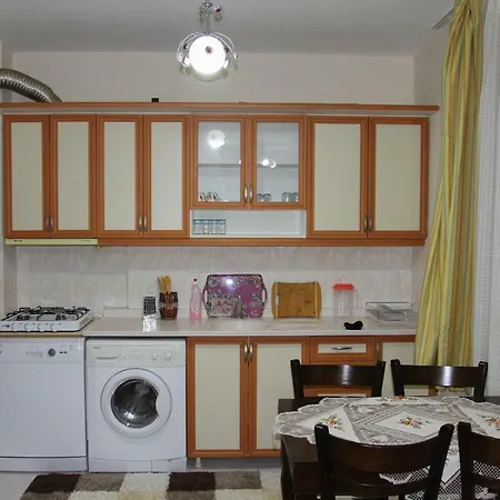 Apartamento Tesisler Caddesi Antália